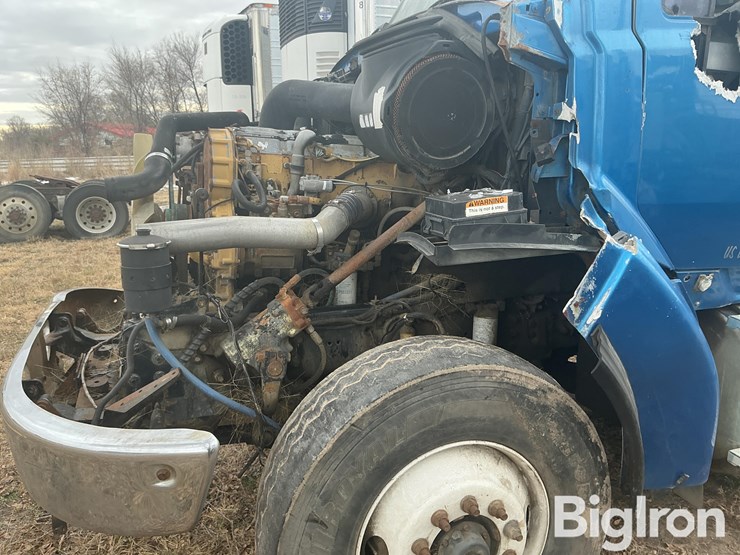 2003-sterling-lt9500-image-13