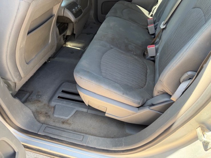 2016-chevrolet-traverse-image-24