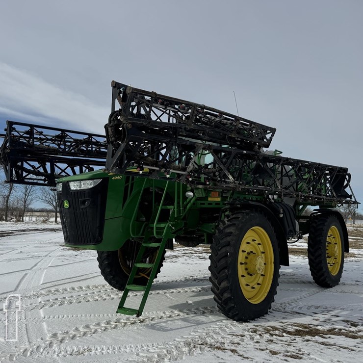 2013 JOHN DEERE 4940