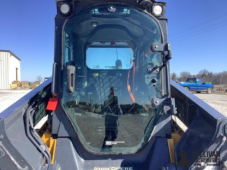 2020-deere-331g-image-10