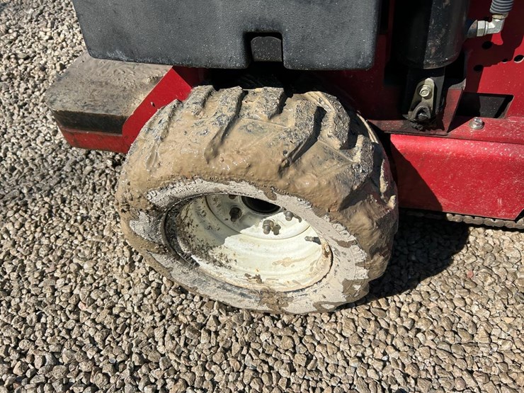 toro-dingo-220-image-13