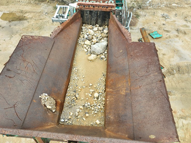 2016-powerscreen-trakpactor-320sr-image-40