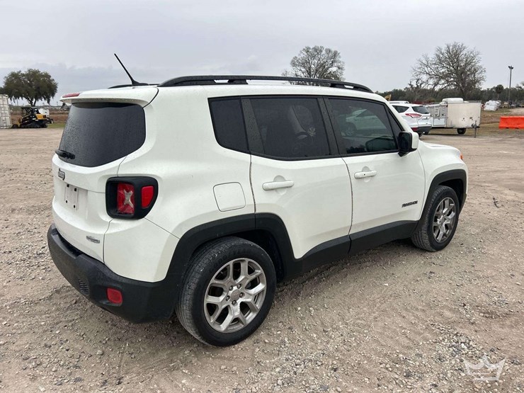2017-jeep-renegade-image-3