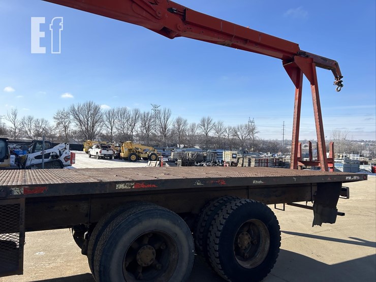 1994-ford-l9000-image-8