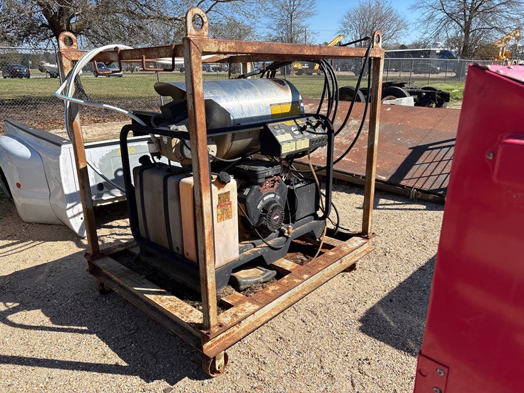 #1661-•-landa-pressure-washer-image-2