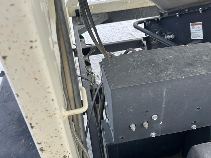 meridian-375-image-13