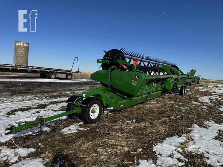 2019-john-deere-740fd-image-3