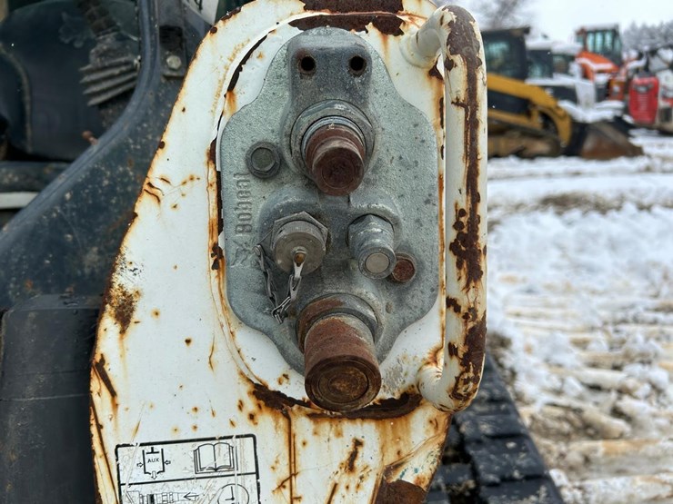 bobcat-t650-image-11