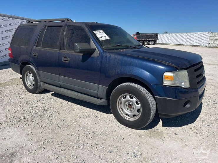 2012-ford-expedition-image-2