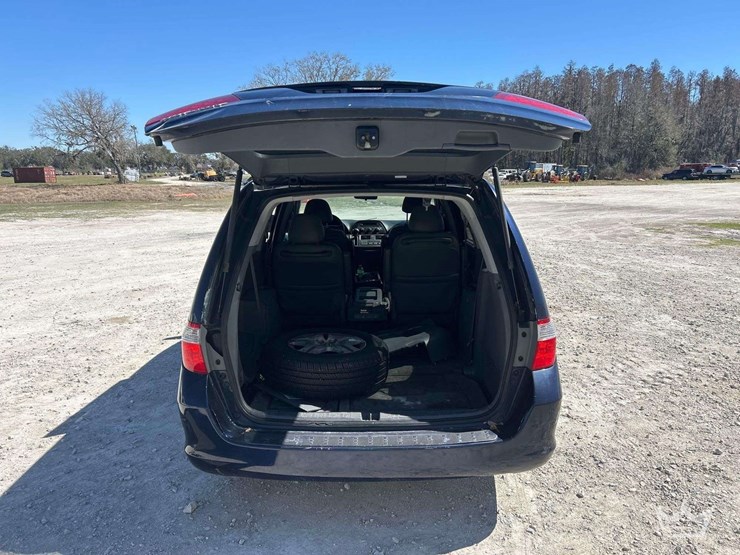 2006-honda-odyssey-image-18