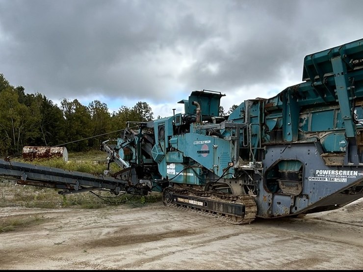 2016-powerscreen-trakpactor-320sr-image-9