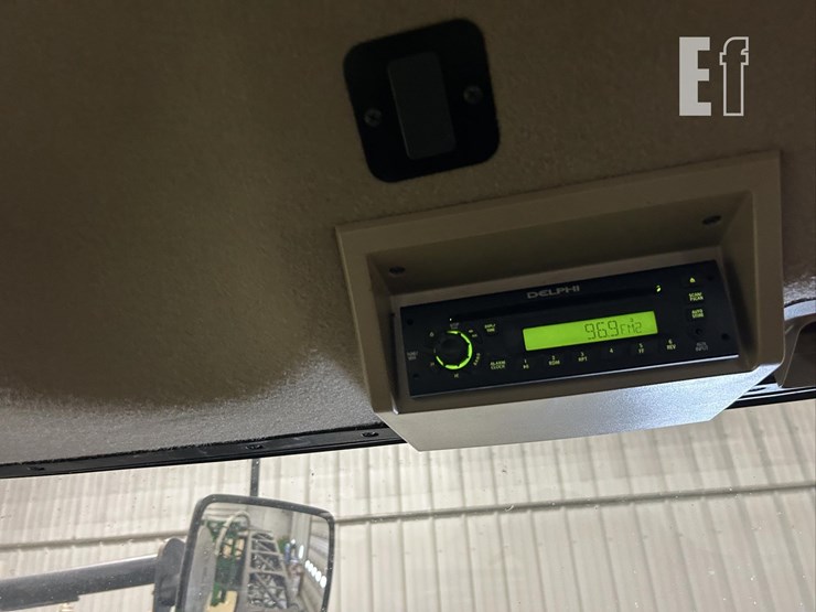 2013-john-deere-4940-image-29