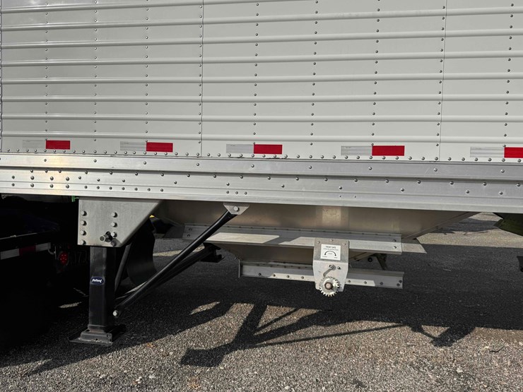 2023-stoughton-hopper-image-5