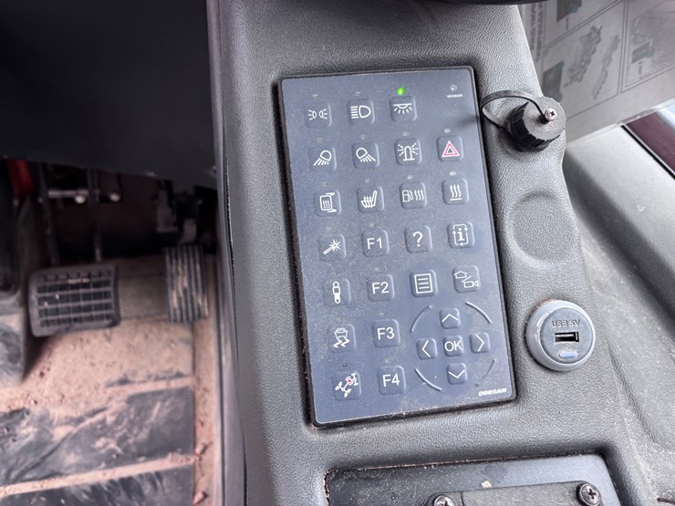 2022-doosan-da30-image-35