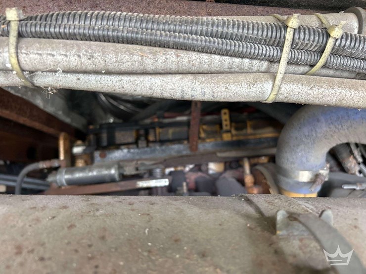 2005-freightliner-tropi-cal-t396-39ft.-class-a-motorhome-image-8