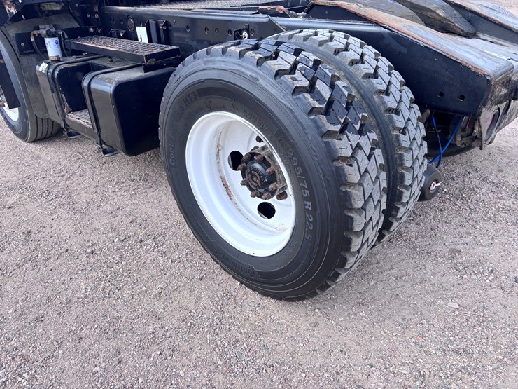 #233-•-2011-ottawa-spotter-truck-|-bill-of-sale-only-image-5