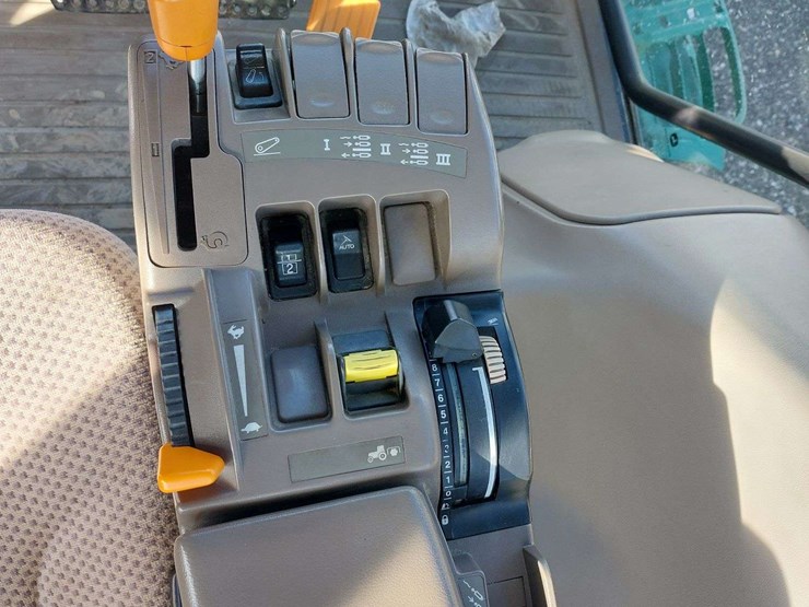 john-deere-6150r-image-36