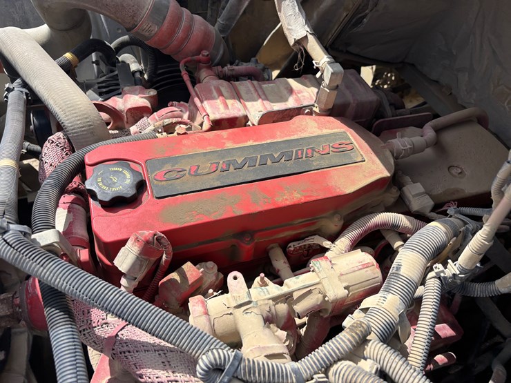 2015-international-durastar-4300-image-16