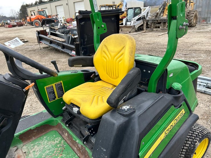 2018-john-deere-1570-image-13