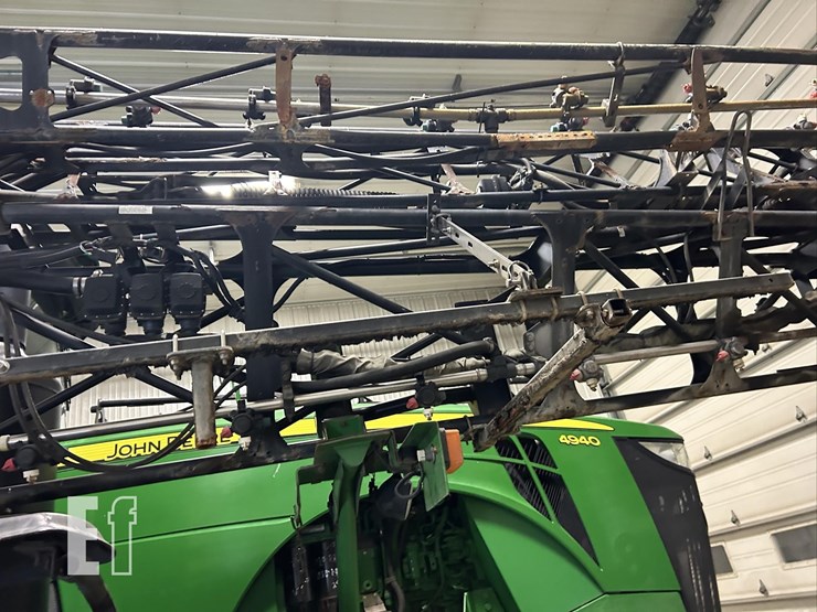 2013-john-deere-4940-image-12