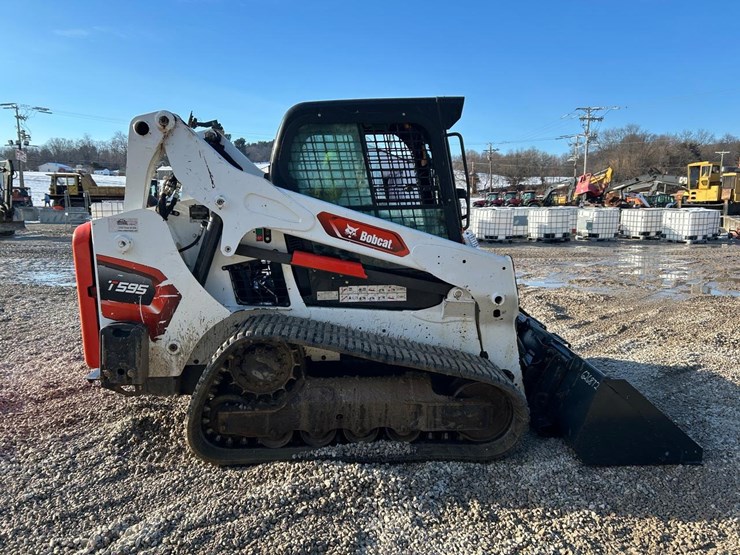2022-bobcat-t595-image-6