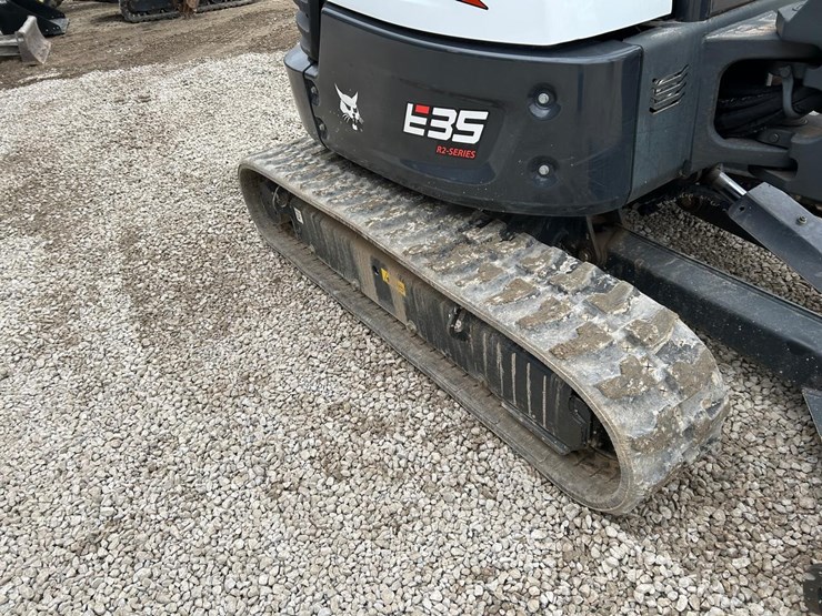 2023-bobcat-e35-image-13