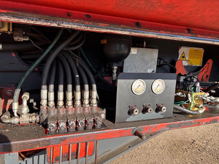 2004-sandvik-qj240-image-19