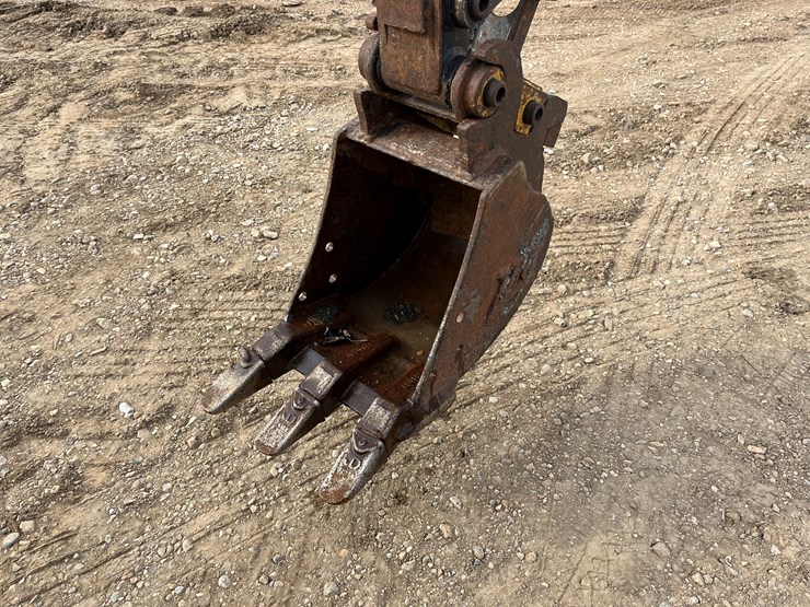 2017-deere-17g-image-7