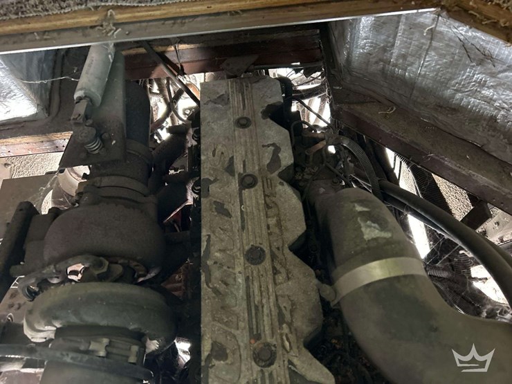 2001-freightliner-allegro-bus-class-a-motorhome-image-9