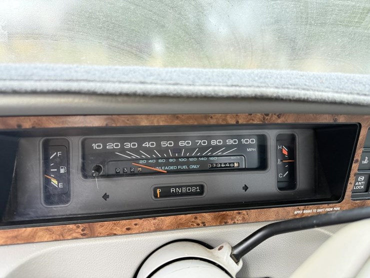 #49-•-1993-chevrolet-caprice-classic-image-13