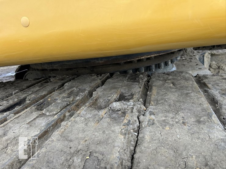 2023-caterpillar-336-image-44