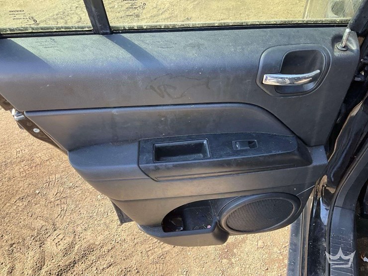 2016-jeep-compass-image-25