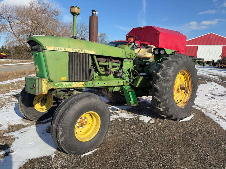 john-deere-4010-image-1
