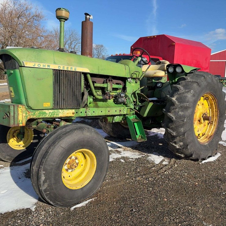 JOHN DEERE 4010