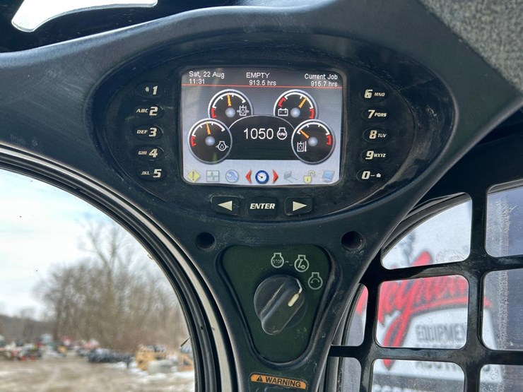 2022-bobcat-t870-image-26