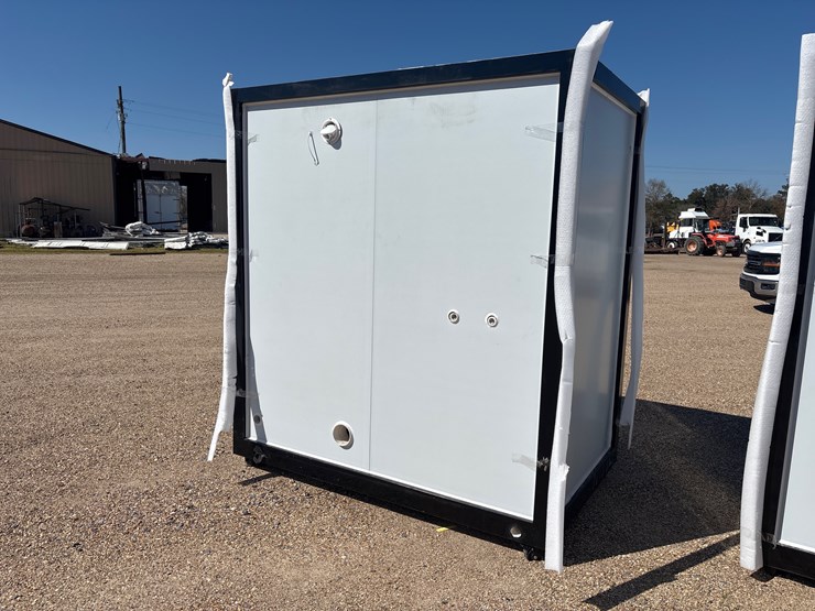 #1309-•-portable-bathroom-with-shower-image-3