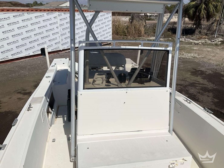 1985-23ft-mako-center-console-boat-with-2011-28ft-hmde-trailer-image-13