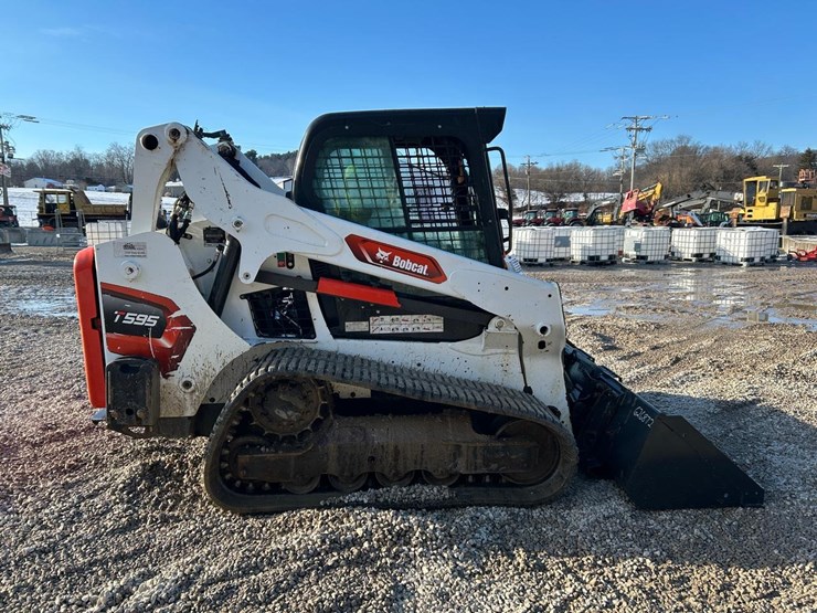 2022-bobcat-t595-image-5