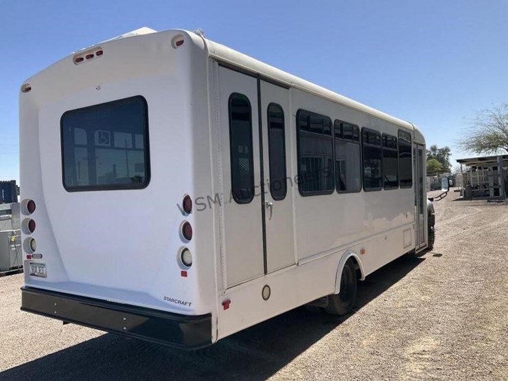 2015-ford-f550-image-5