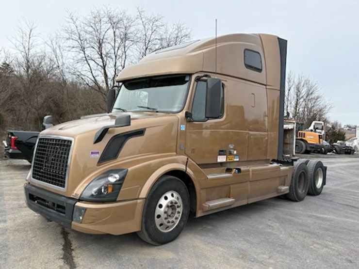2018-volvo-vnl-670-image-1
