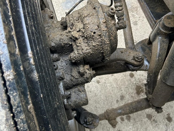 2017-mack-granite-gu713-image-46