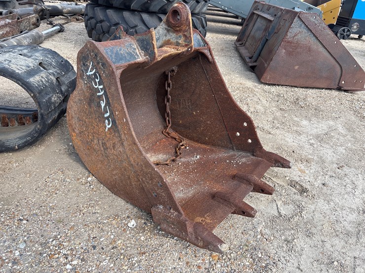 caterpillar-305.5-image-2