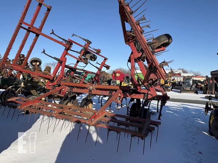 case-ih-4600-image-7