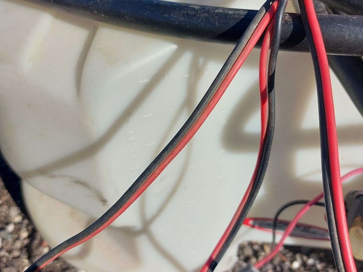 fimco-10-gallon-12-volt-sprayer-w/-wand-image-5