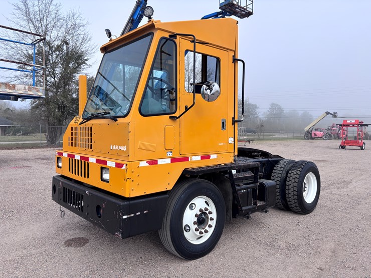 #233-•-2011-ottawa-spotter-truck-|-bill-of-sale-only-image-1