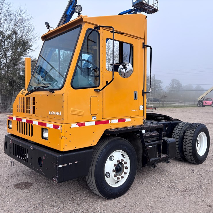 #233 • 2011 OTTAWA SPOTTER TRUCK | BILL OF SALE ONLY