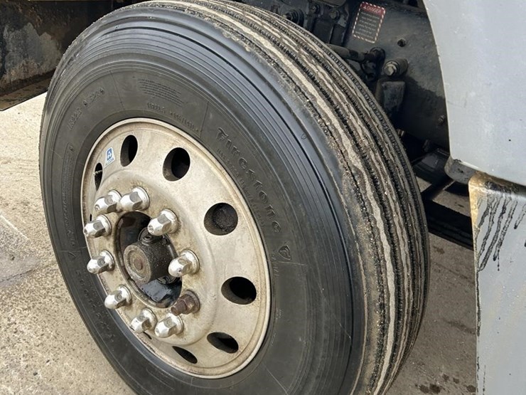 2017-mack-granite-gu713-image-38