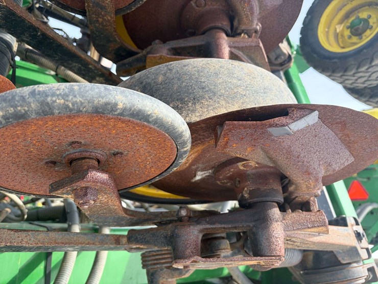 john-deere-1850-image-19