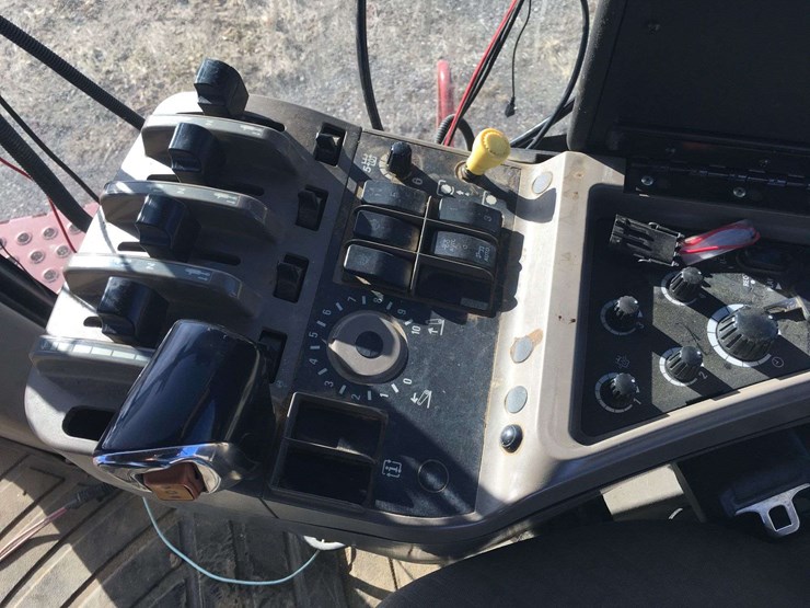 2008-case-ih-steiger-485-quadtrac-image-38