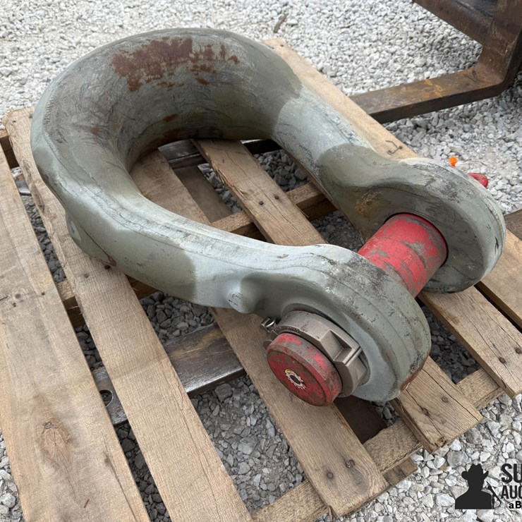 Crosby 200 Ton Shackle